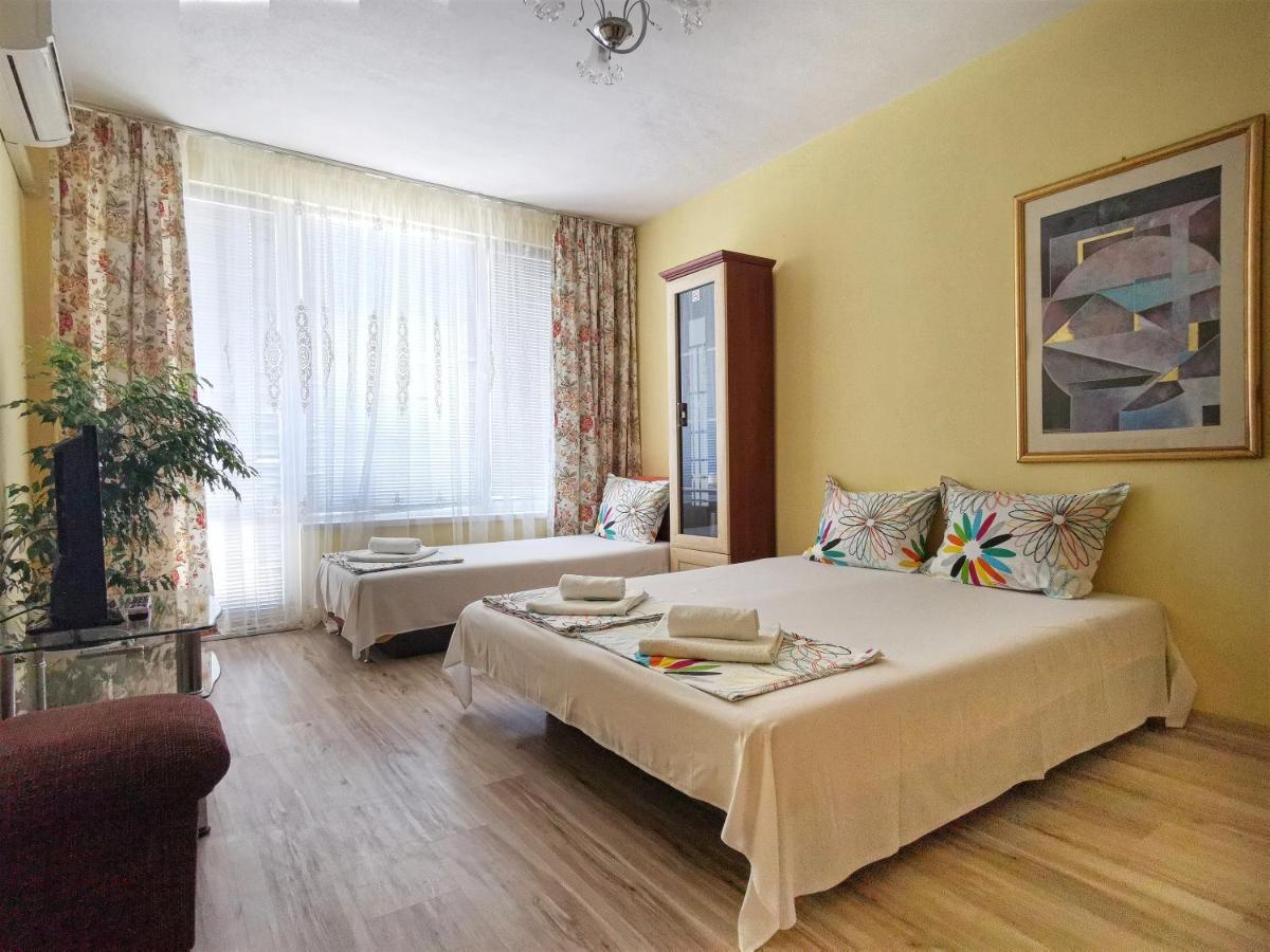 Амбър Апартамент И Стая За Гости Sozopol Bagian luar foto