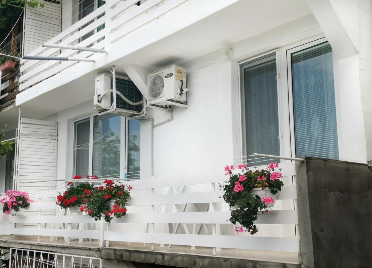 Амбър Апартамент И Стая За Гости Sozopol Ruang foto