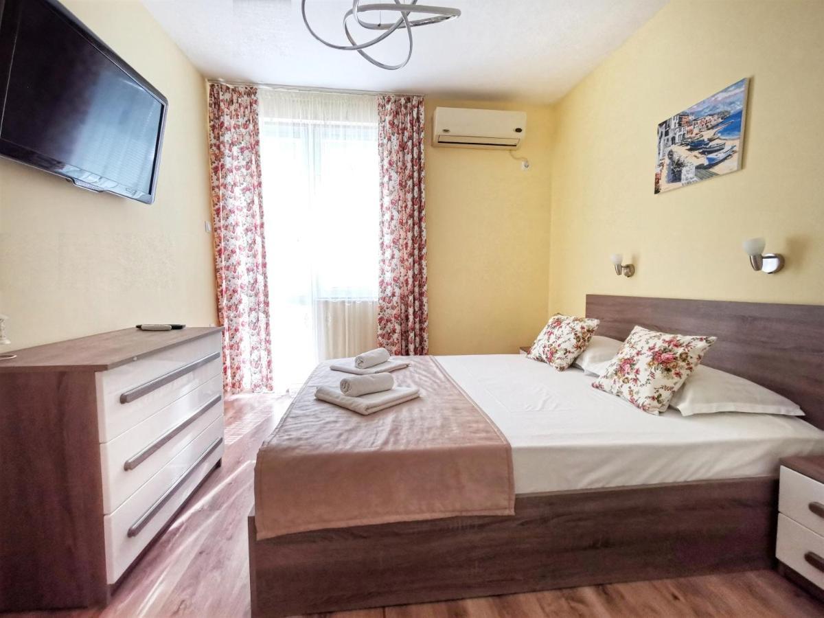 Амбър Апартамент И Стая За Гости Sozopol Bagian luar foto