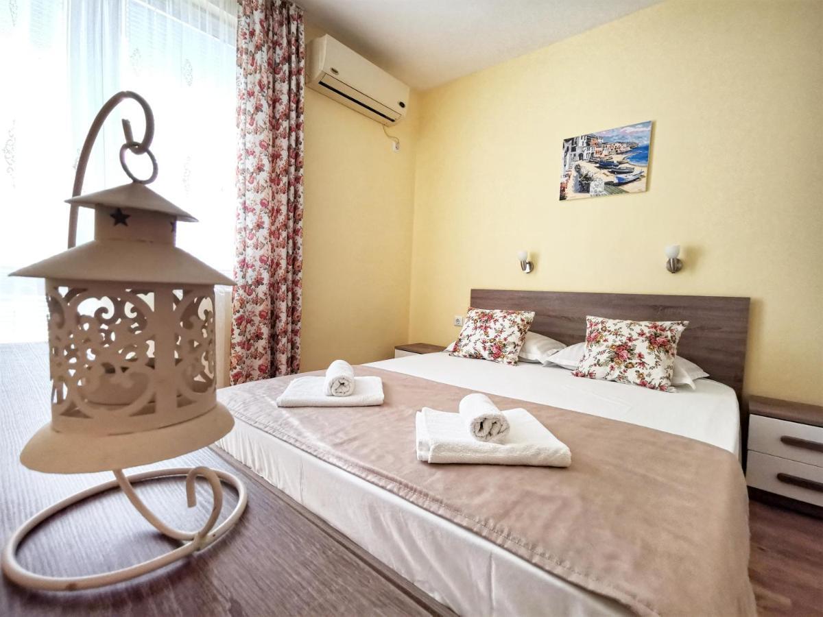 Амбър Апартамент И Стая За Гости Sozopol Bagian luar foto